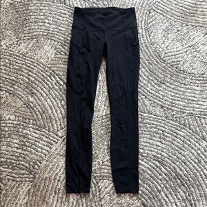 Lululemon leggings with pockets